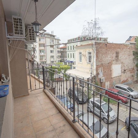 Aleks Top Center 2- Free Parking Burgas City Exterior foto