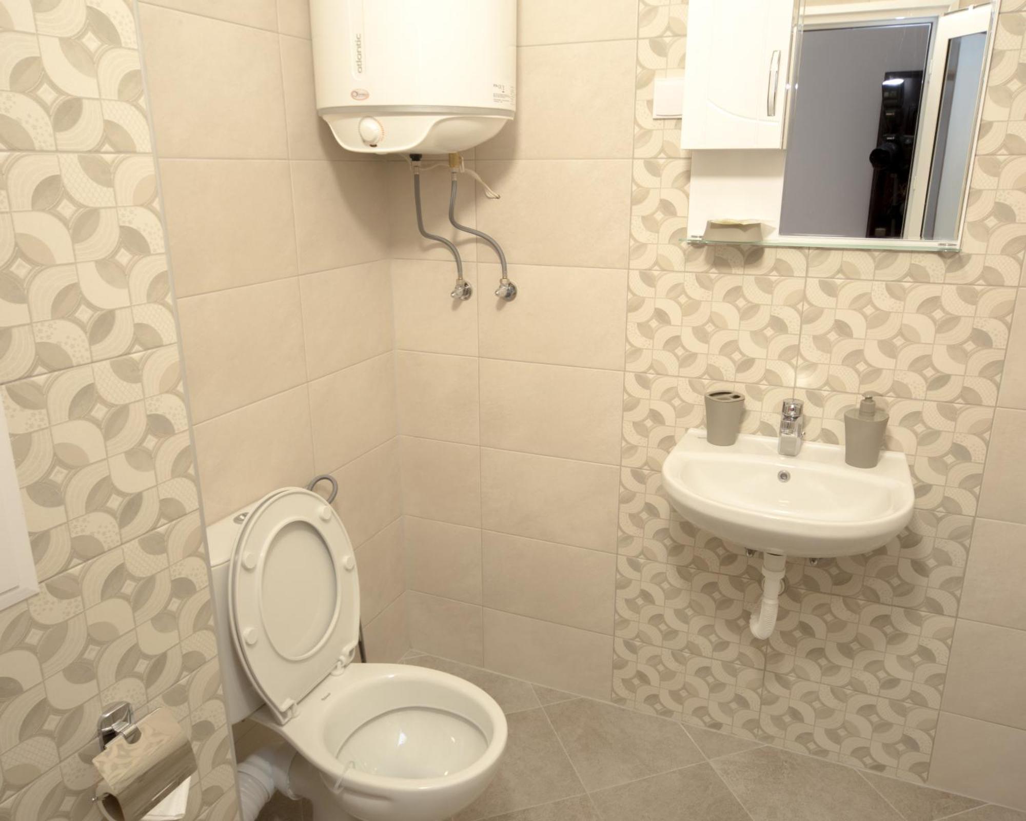 Aleks Top Center 2- Free Parking Burgas City Exterior foto