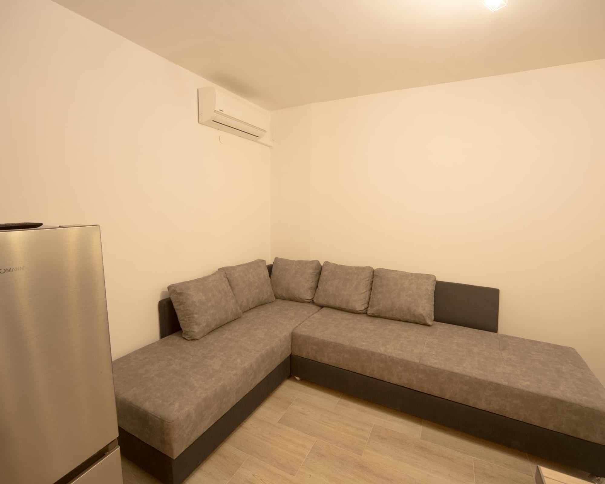 Aleks Top Center 2- Free Parking Burgas City Exterior foto